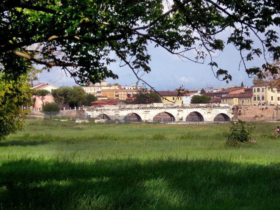 Ponte di Tiberio Rimini