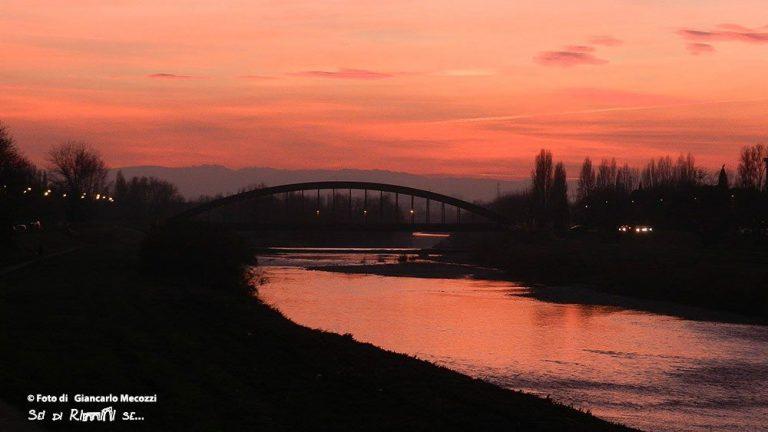 A mèt la zóvna drè e vèc us mèt la cavàla drè e lèt