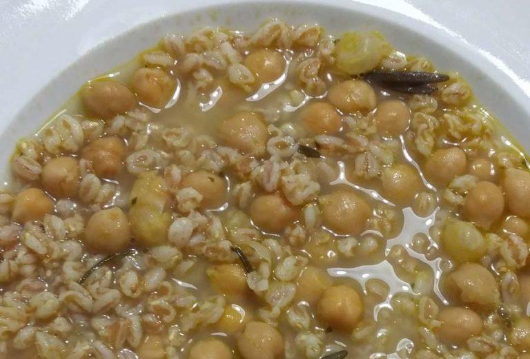 Zuppa di Ceci e Farro