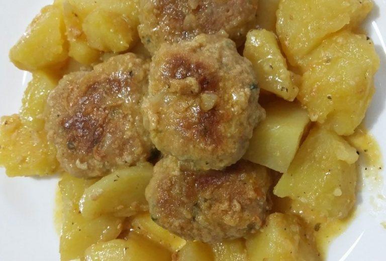 Polpette con patate in umido