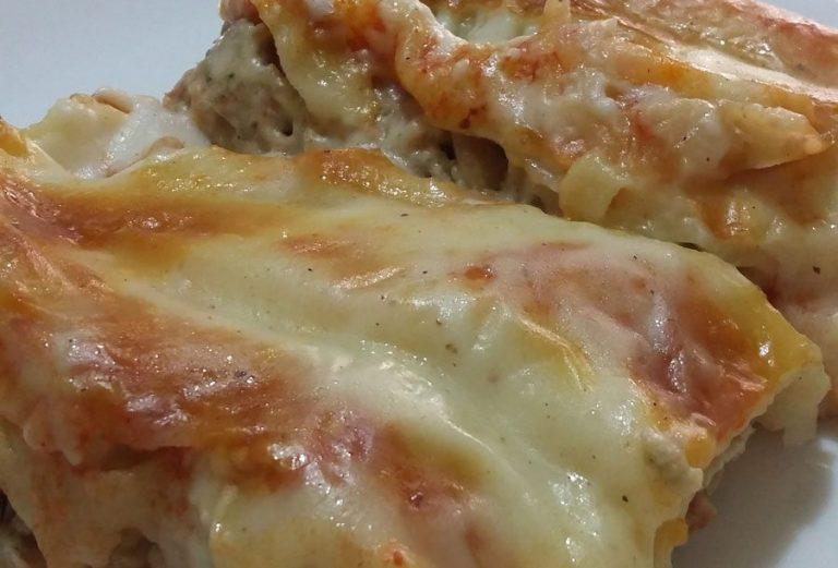 Cannelloni con funghi e prosciutto cotto