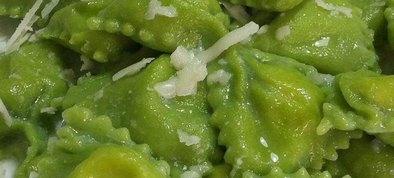 Farfalle ripiene al formaggio di fossa